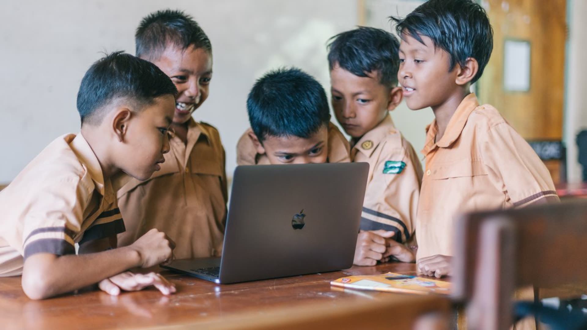 Selamat Datang di SMK Uji MSDKAZL7
